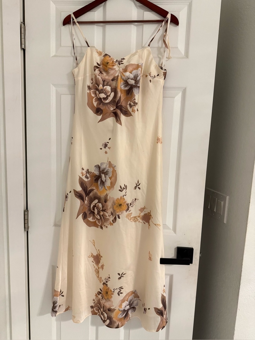 Lulus Certified Stunning Beige Satin Floral Lace-up Midi Dress - Size L - Picture 6 of 8